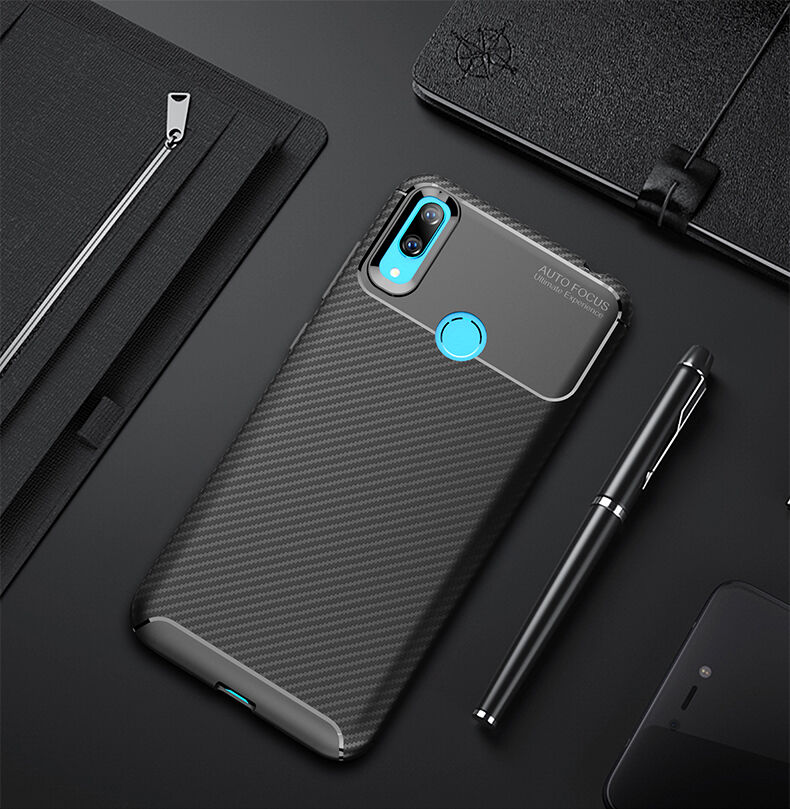 Etui plastikowe z teksturą karbonu do Huawei Y7 (2019) - czarne