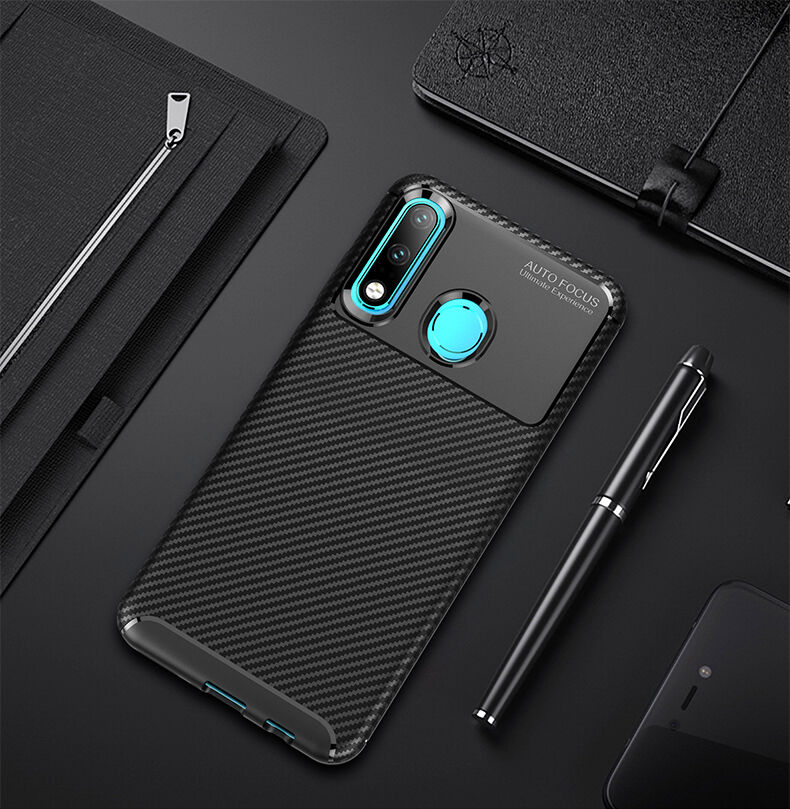 Etui plastikowe z teksturą karbonu do Huawei P30 Lite - ciemnoniebieskie
