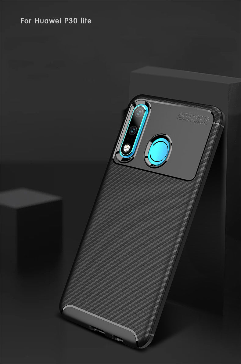Etui plastikowe z teksturą karbonu do Huawei P30 Lite - czarne