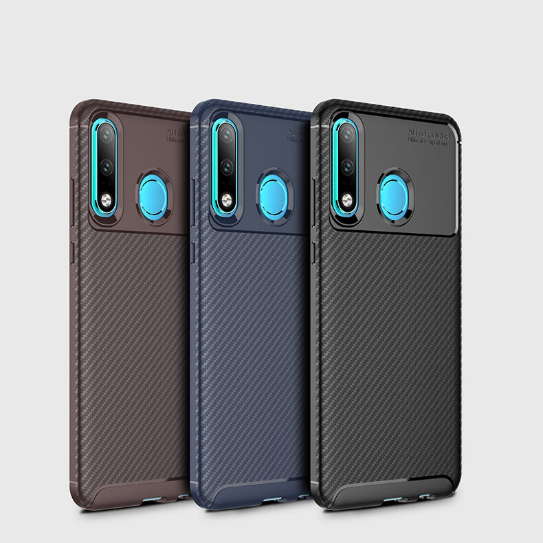 Etui plastikowe z teksturą karbonu do Huawei P30 Lite - czarne