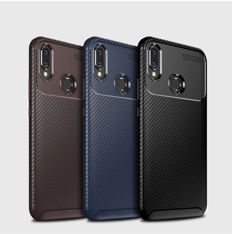 Etui plastikowe z teksturą karbonu do Huawei Nova 3i - ciemnoniebieskie