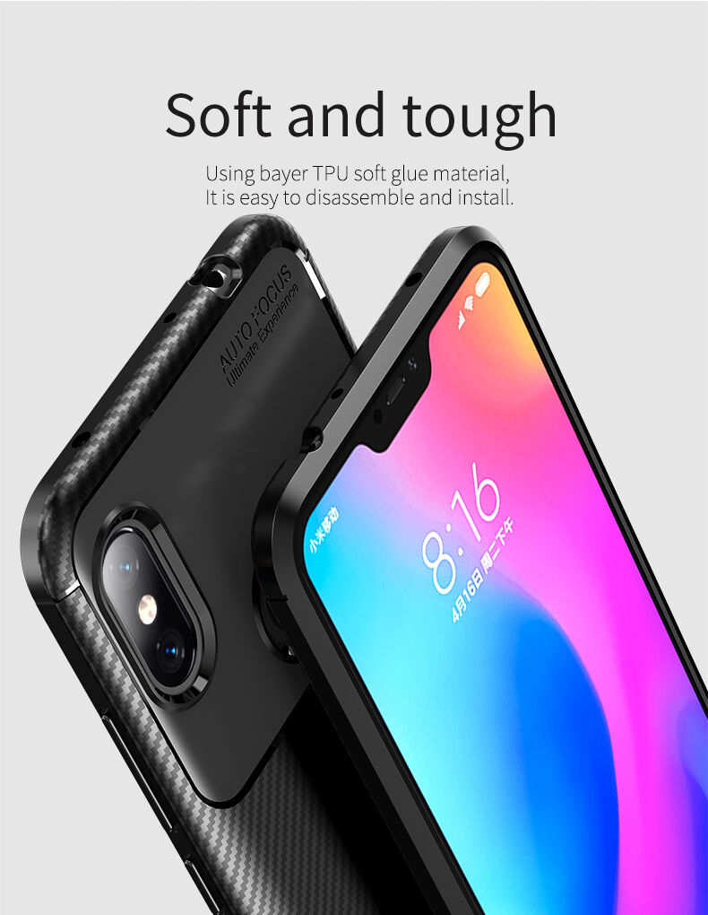 Ipaky miękkie etui ochronne z teksturą włókien karbonowych do Xiaomi Redmi Note 6 Pro - czarne
