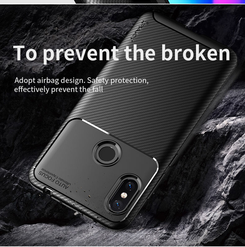 Ipaky miękkie etui ochronne z teksturą włókien karbonowych do Xiaomi Redmi Note 6 Pro - czarne