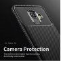 Ipaky etui plastikowe z teksturą karbonową do Samsung Galaxy A6 (2018) - brązowe