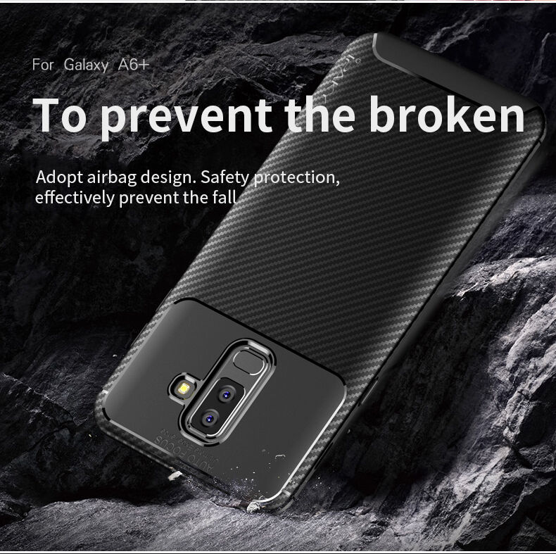 Ipaky etui plastikowe z teksturą karbonową do Samsung Galaxy A6 Plus (2018) - czarne