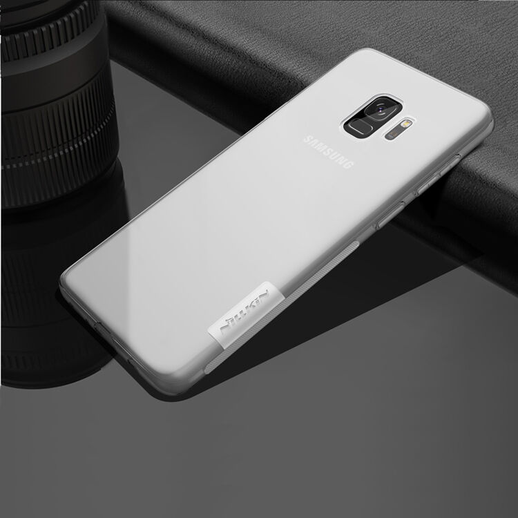 Nillkin Nature etui plastikowe do Samsung Galaxy S9 - przezroczyste