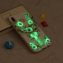Etui plastikowe świecące w ciemności czaszka jelenia do Huawei P20 Lite - białe